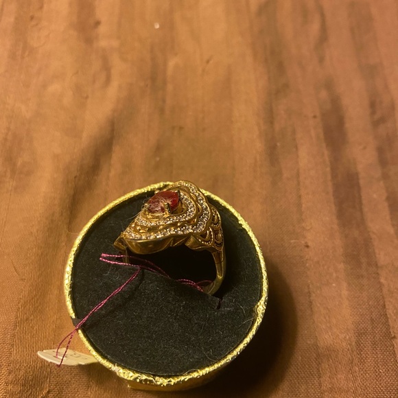 Nice Sterling and yellow gold bronze with a Ruby and white topaz - Picture 6 of 7